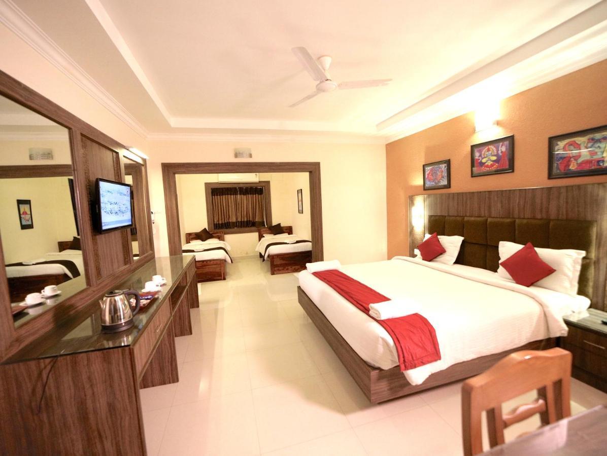 Celebrity Resort - Near Isha Yoga Alandurai Экстерьер фото