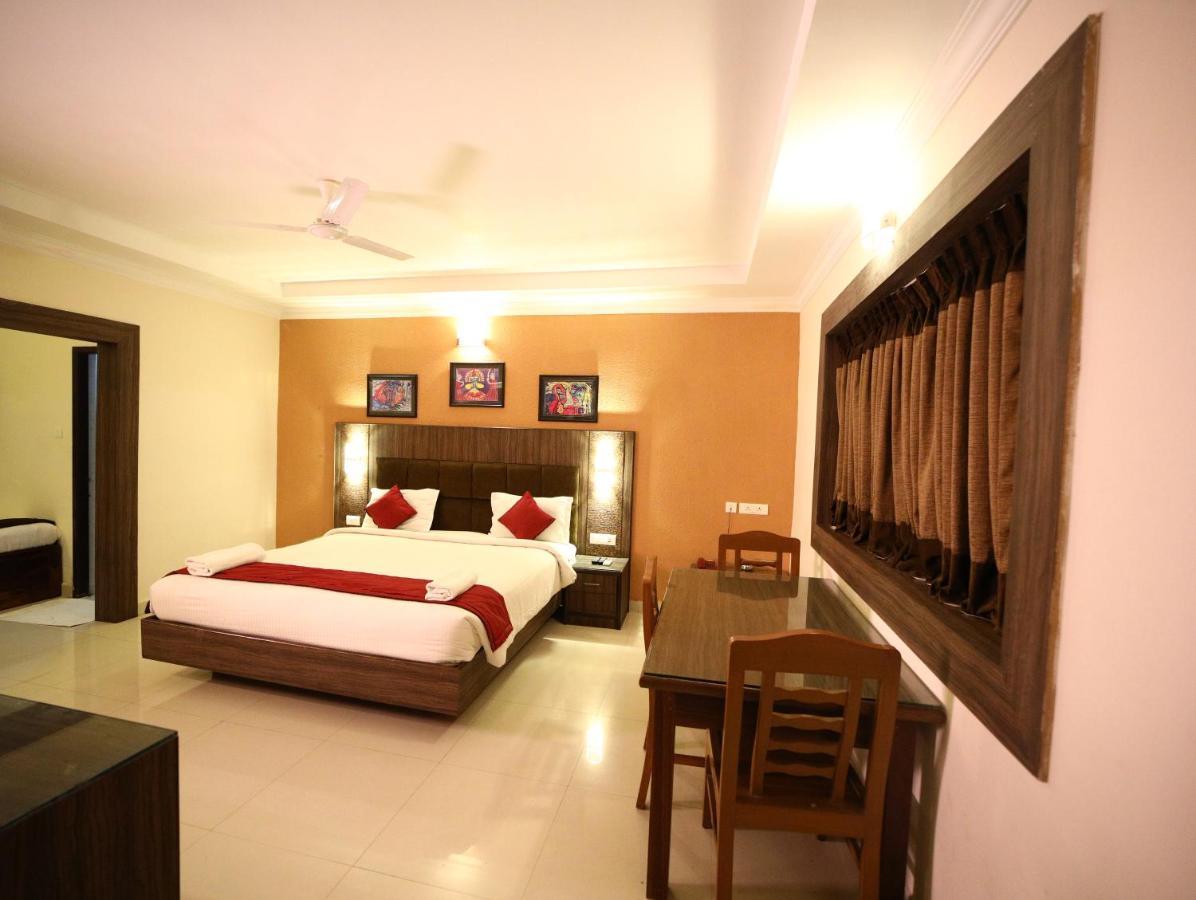 Celebrity Resort - Near Isha Yoga Alandurai Экстерьер фото